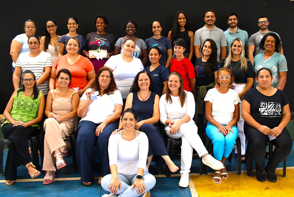 PROFISSIONAIS DA SAÚDE E POPULARES PARTICIPAM DE PALESTRAS SOBRE COMO EVITAR DOENÇAS MENTAIS