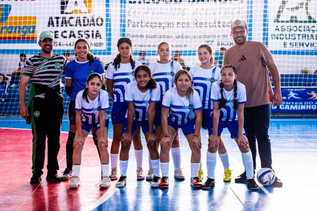 CLARAVAL CONQUISTA VITÓRIA NO SUB-15 E GANHA EXPERIÊNCIA COM O SUB-17 FEMININO PELA LIGA SUL-MINEIRA DE DESPORTOS