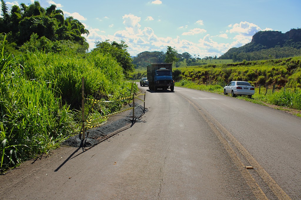 TRECHO DA RODOVIA CLARAVAL E IBIRACI É INTERDITADO PELO DER