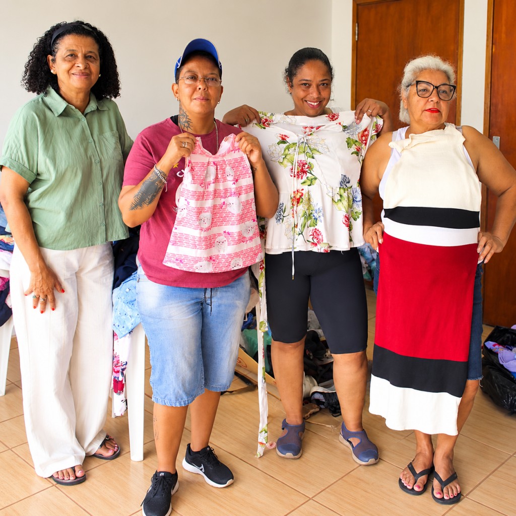BAZAR SOLIDÁRIO DO CRAS DE CLARAVAL DISPONIBILIZA CERCA DE MIL PEÇAS GRATUITAMENTE À POPULAÇÃO